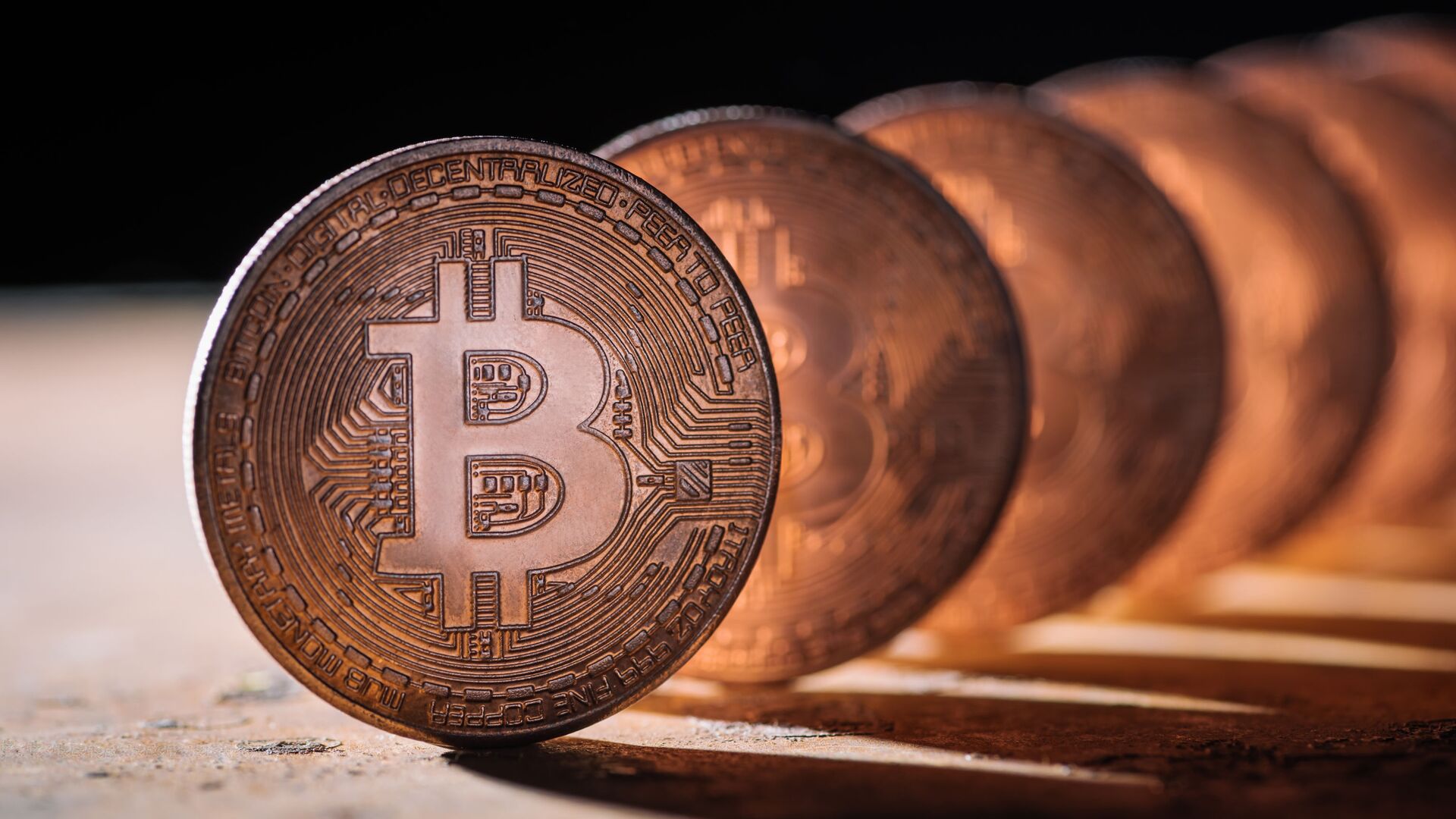 比特币连破新高冲12万下一站14万？三大原因揭秘疯涨真相